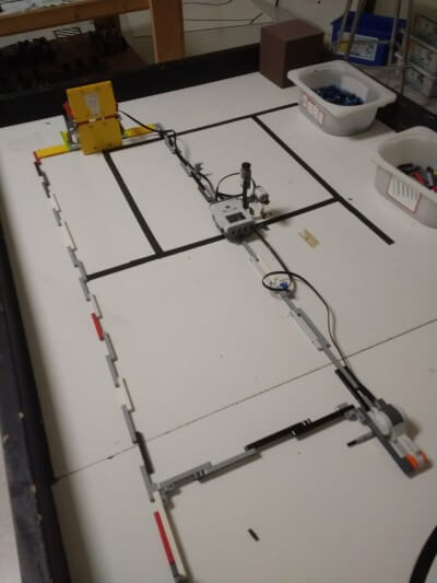 Stopwatch robot for physics experiments